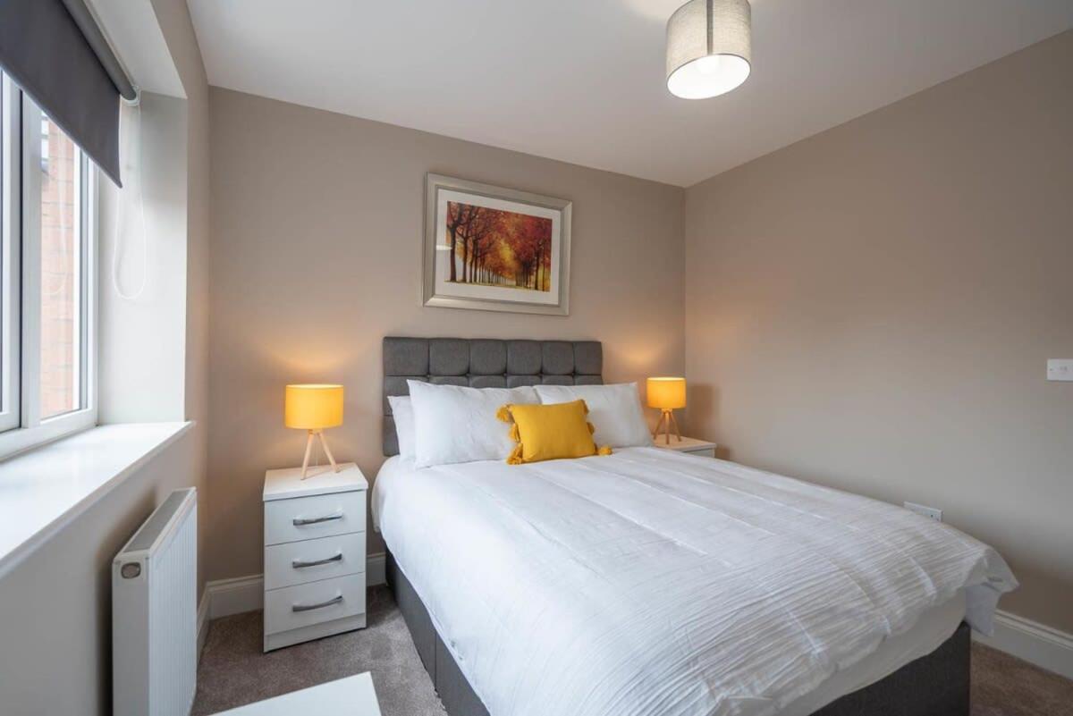Fantastic 3Br House In Birmingham With Garden Villa Exterior photo