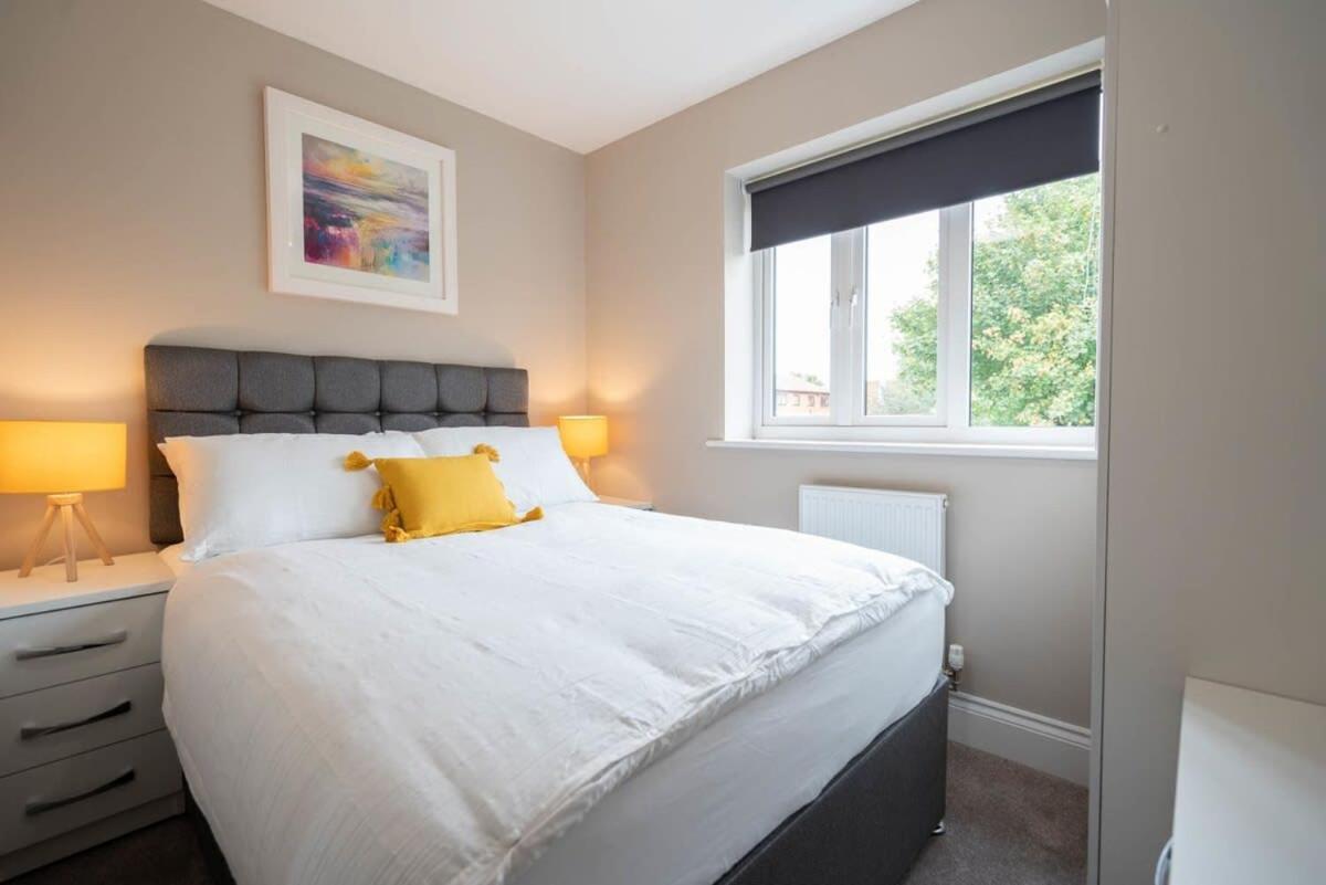 Fantastic 3Br House In Birmingham With Garden Villa Exterior photo